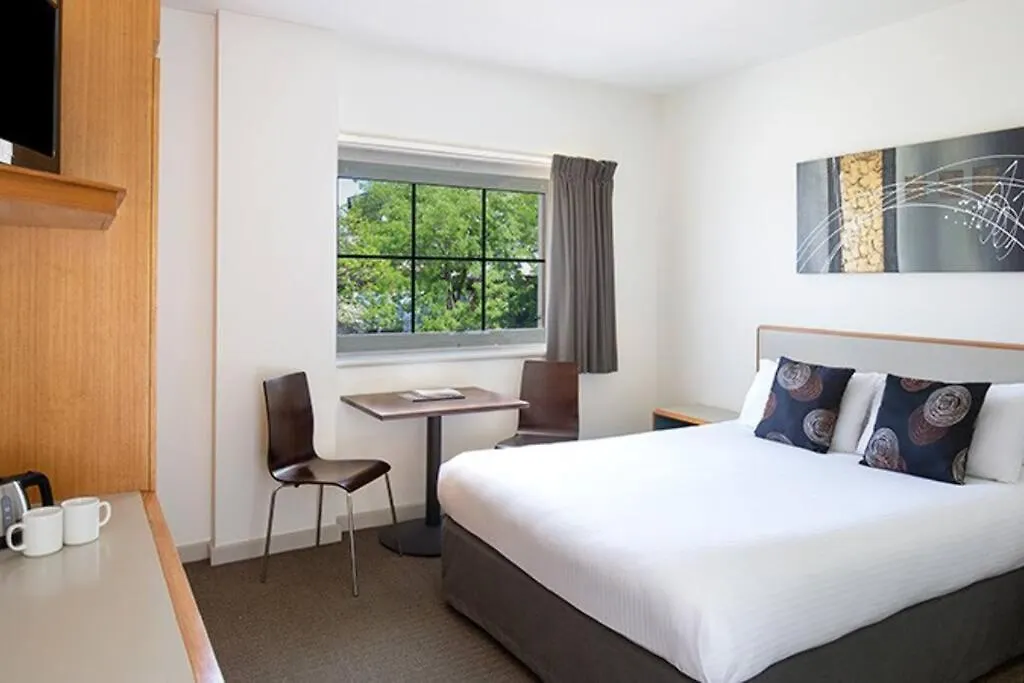 435/247 Gouger St. Ex Hotel Room In The City 阿德莱德 澳大利亚